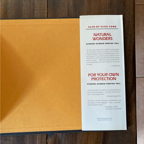 Signed - Fun and Games:Stories Science Photos Tell by Vicki Cobb - First Edition - Picture 5 of 17